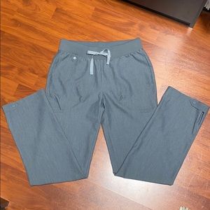 Figs scub pants in gray excellent condition.
